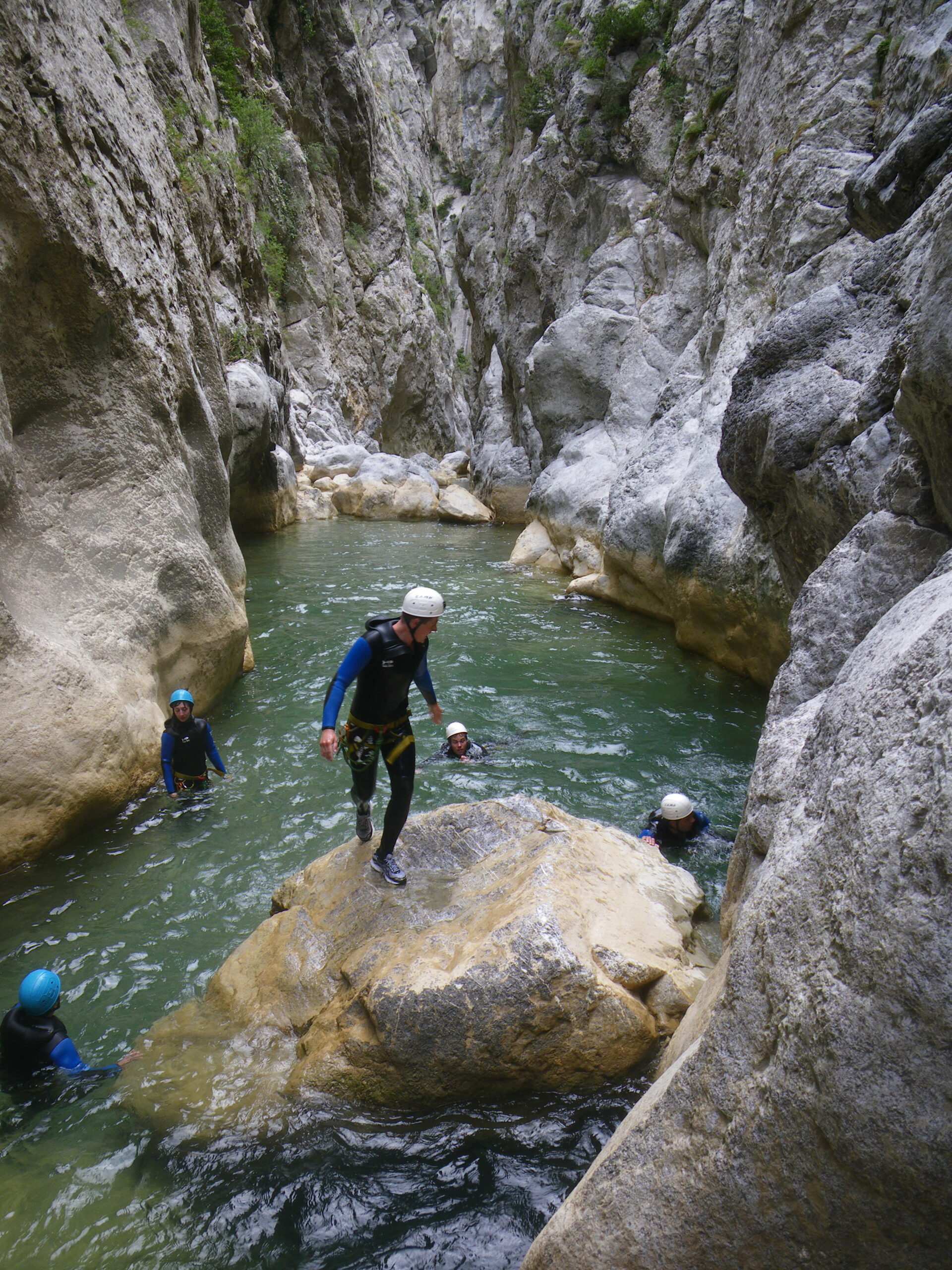 canyoning in Galamus with blue pool